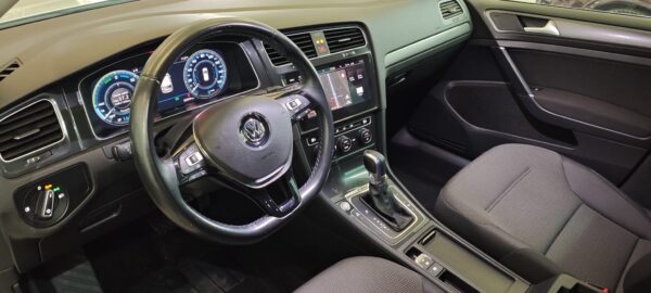 Volkswagen e-GOLF