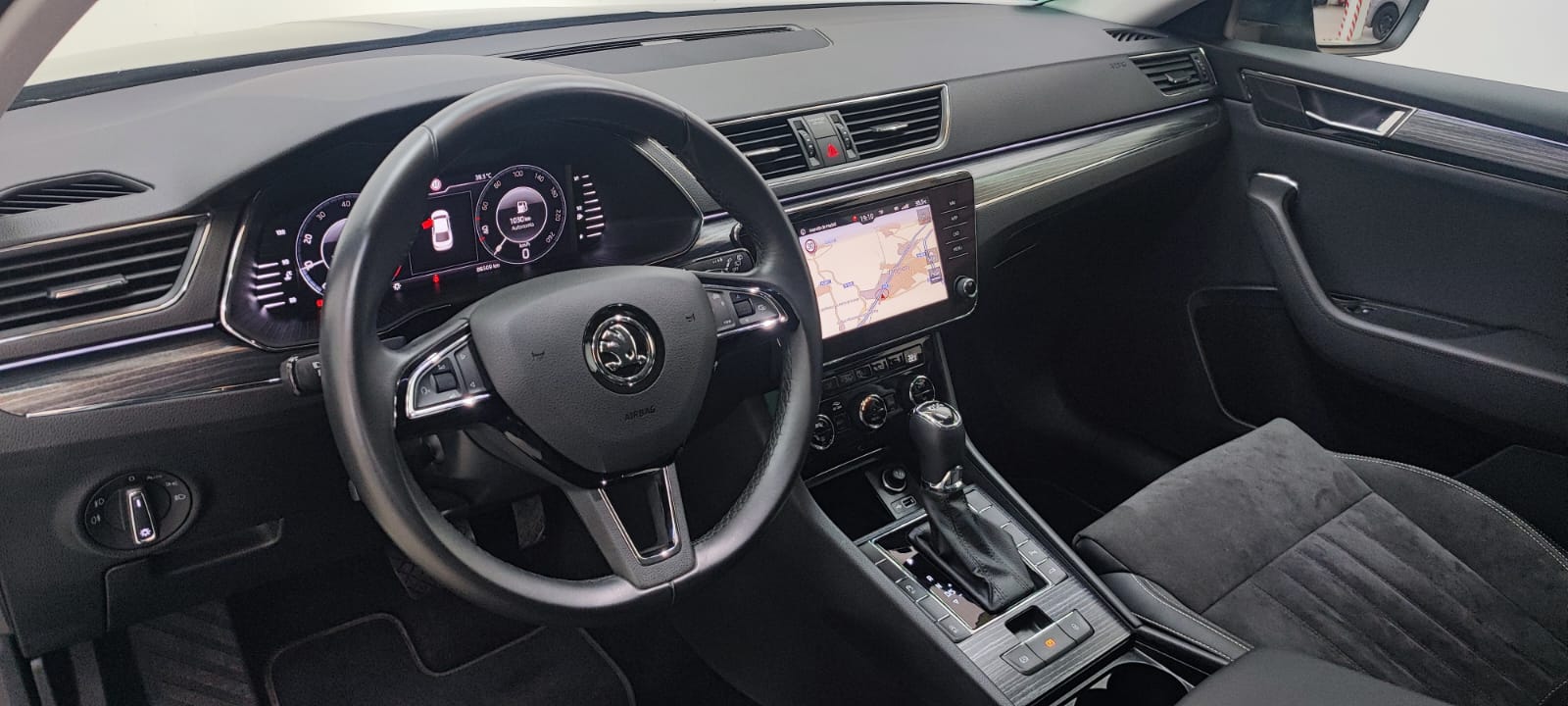 SKODA SUPER B 2.0 TDI 190 CV DSG STYLE