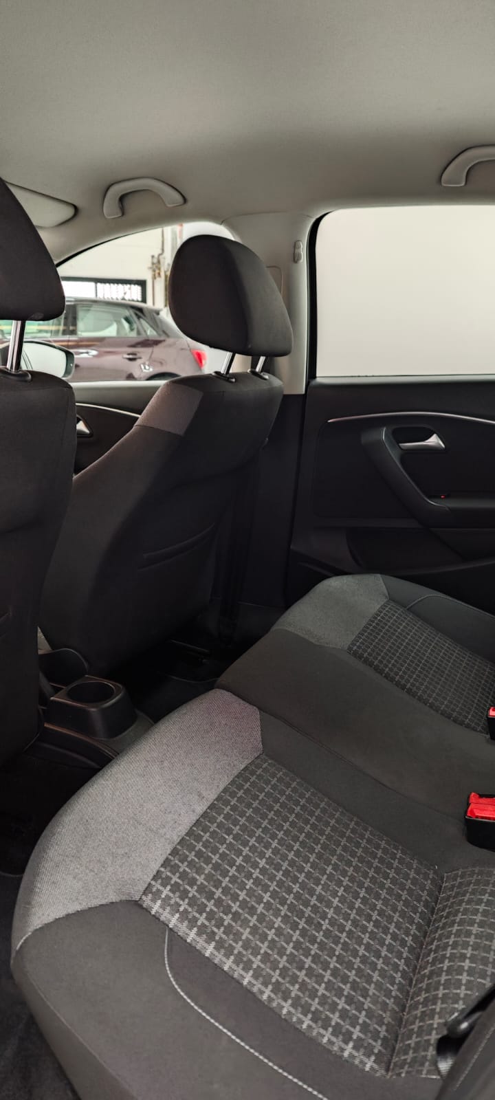 VOLKSWAGEN POLO VOLKSWAGEN POLO