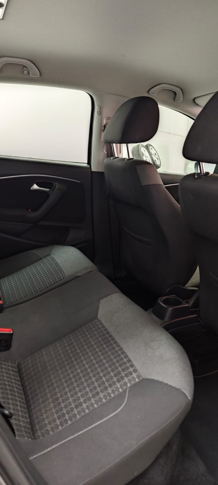 VOLKSWAGEN POLO 5 VOLKSWAGEN POLO